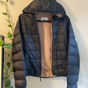 Aritzia TNA Fuzzy Lined Hooded Goose Down Puffer Jacket